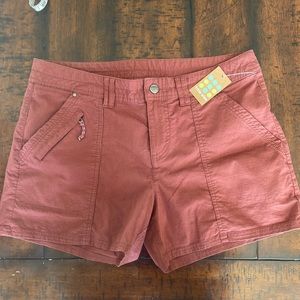 NWT sz 10 Title Nine Big B shorts in “sable”